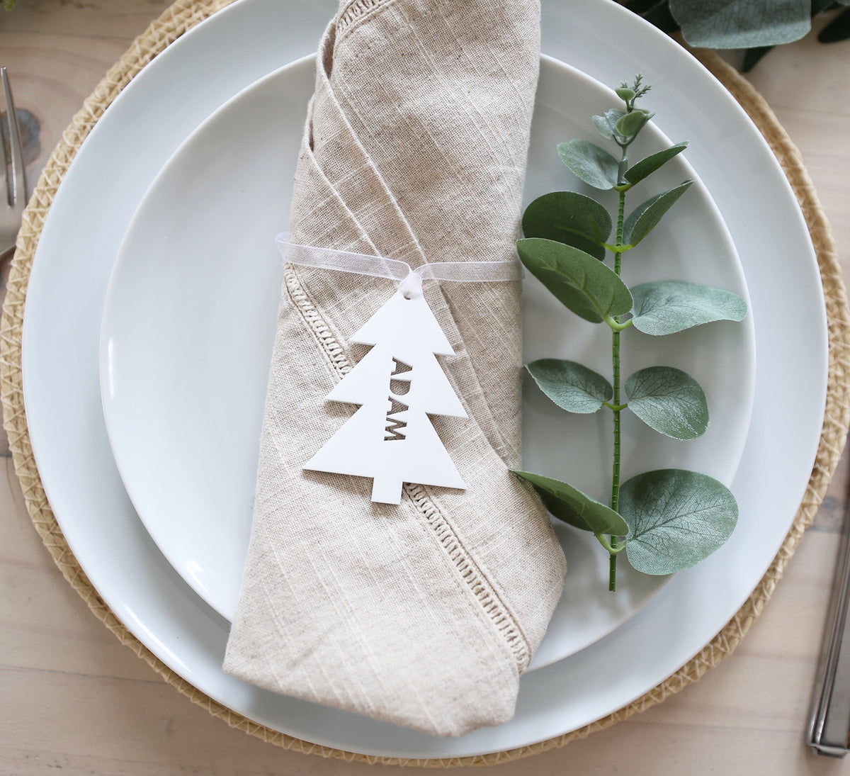 White Christmas Tree Place Setting The Willow UK