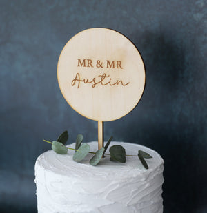 
                  
                    Circular Wedding Cake Topper
                  
                