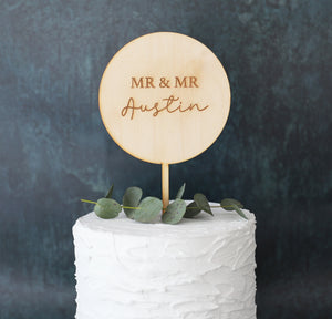 
                  
                    Circular Wedding Cake Topper
                  
                